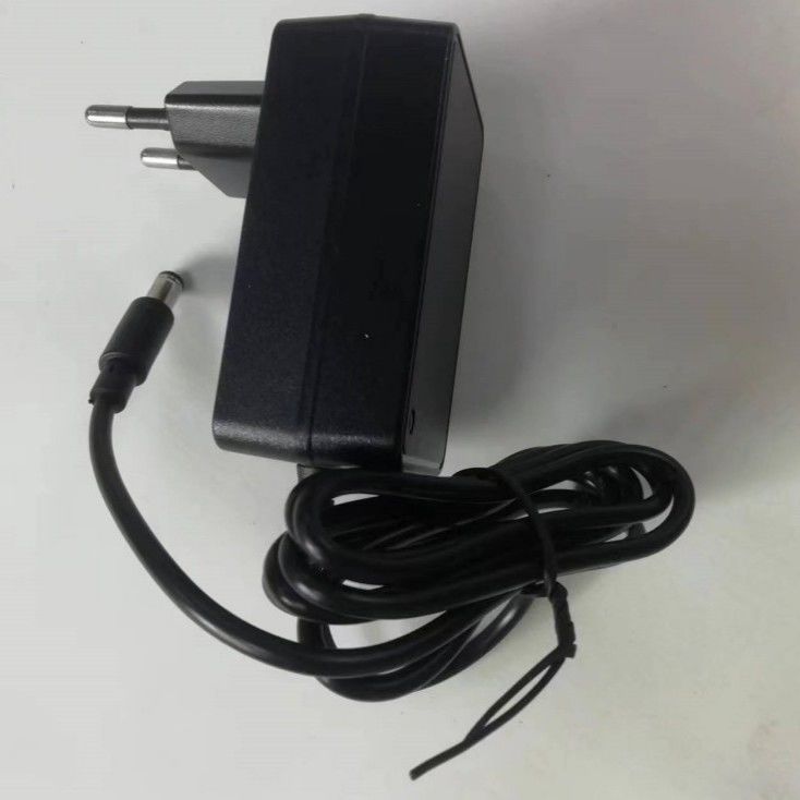 CE 12.6 V 2A зарядное устройство EU Plug DC5521